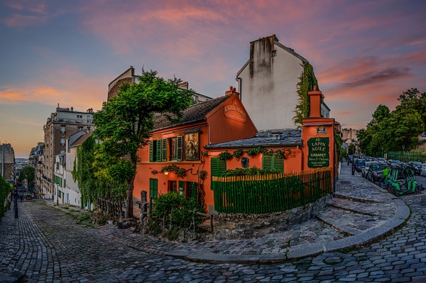 Montmartre, Au Lapin Agile Cabaret, Paris