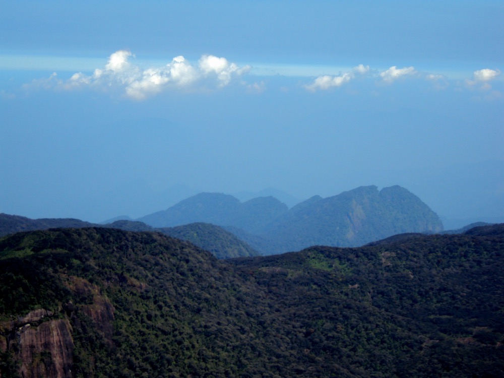 view-from-the-top-of-adams-peak